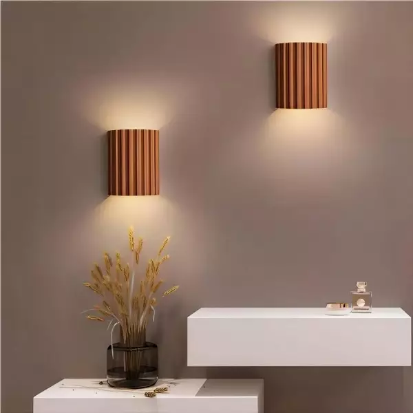 Modern Fluted Wall Sconce – Elegant Resin Material