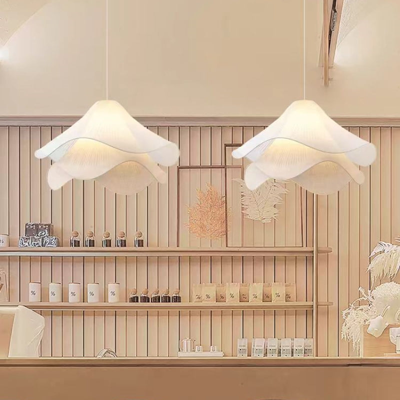Modern Floral Pendant Light – Blooming Elegance