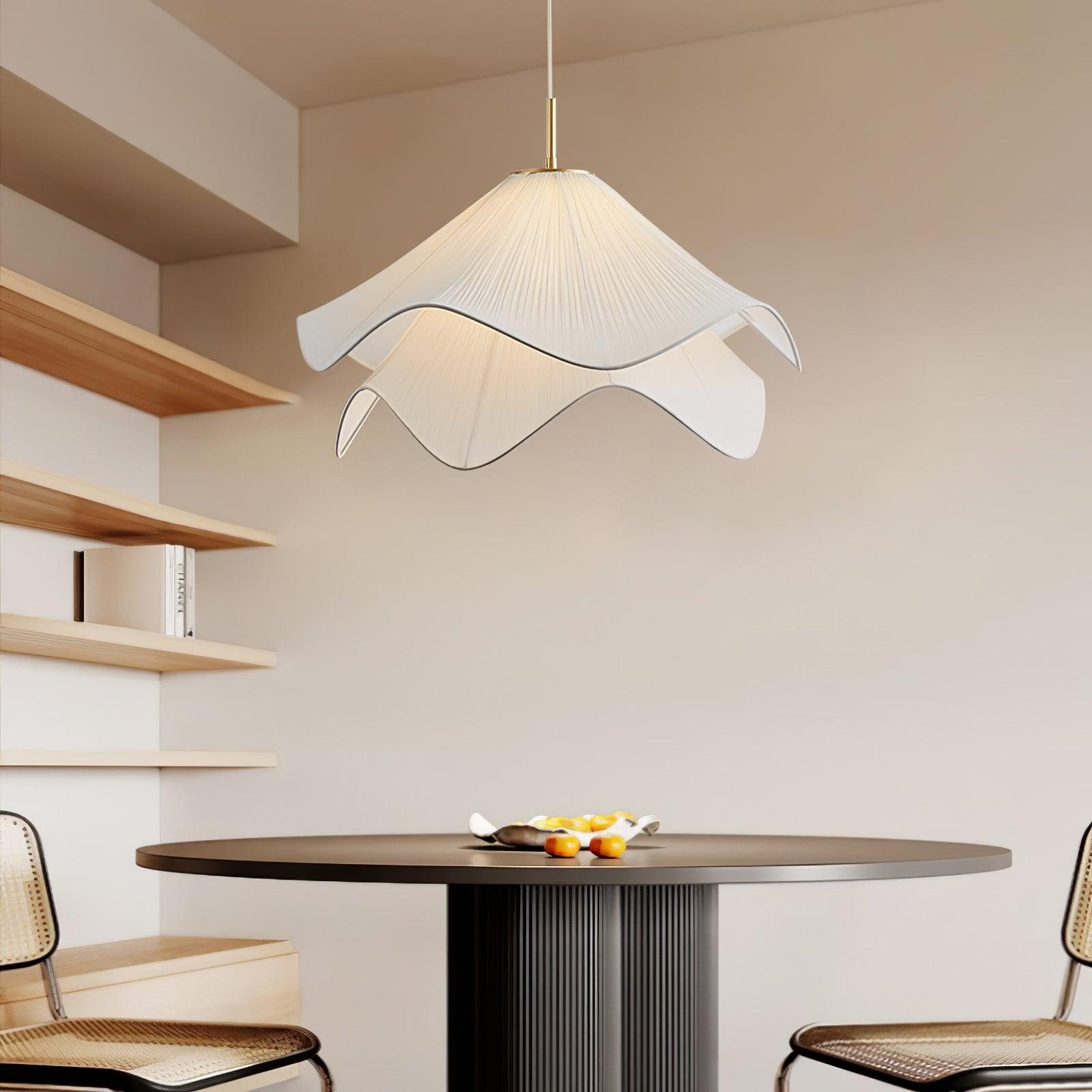 Modern Floral Pendant Light – Blooming Elegance