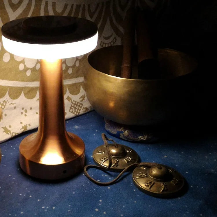 Rechargeable LED Table Lamp – Modern Mushroom Design