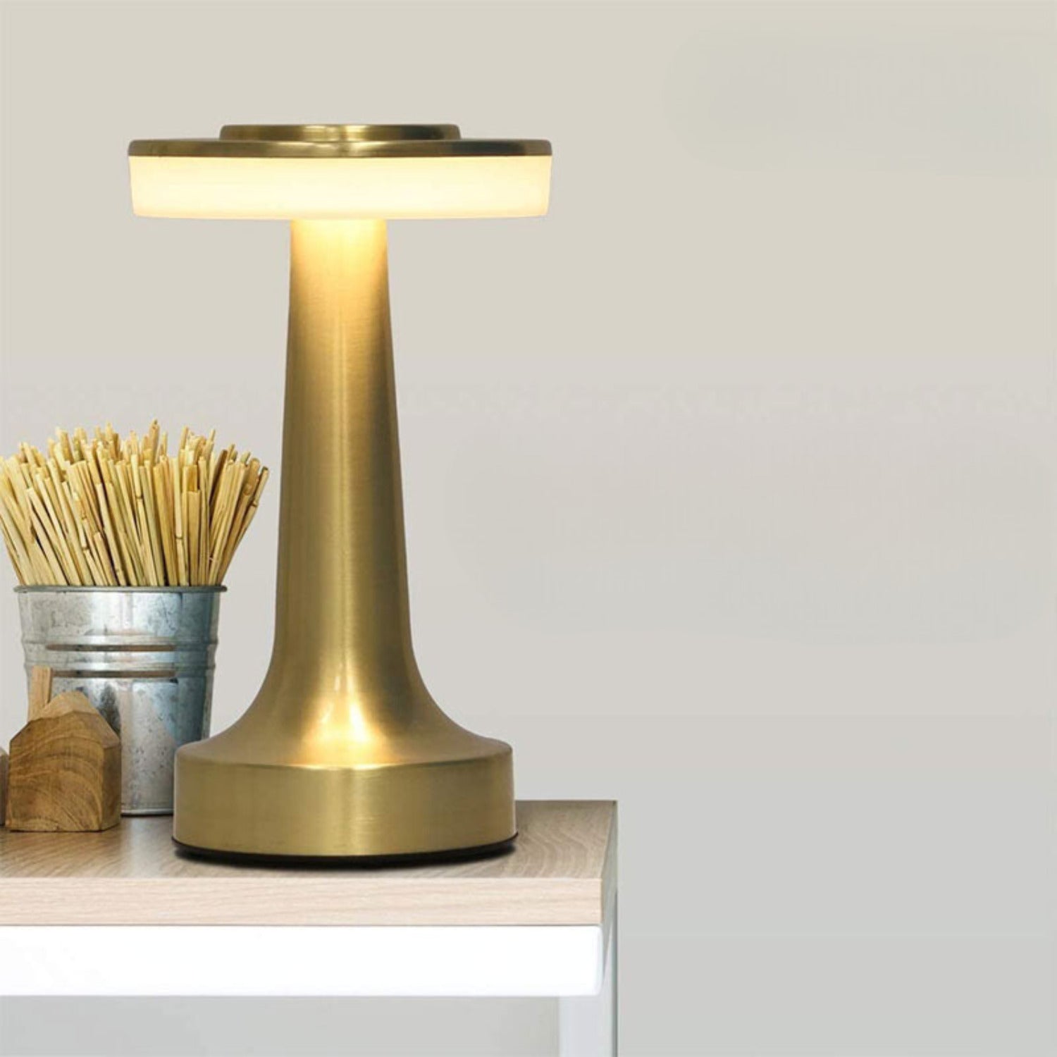 Rechargeable LED Table Lamp – Modern Mushroom Design