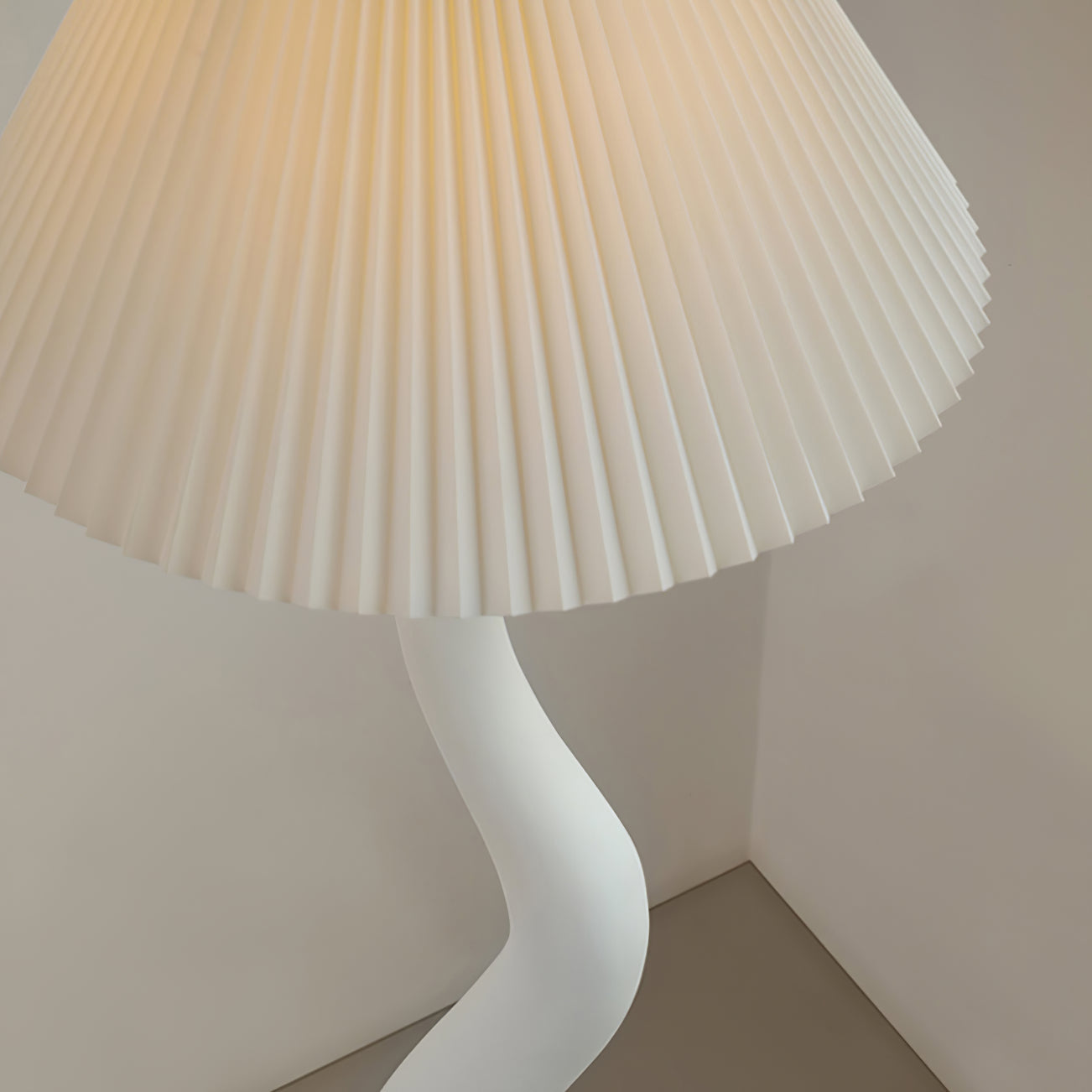 Twisted Pleated Floor Lamp – Unique Organic Shape