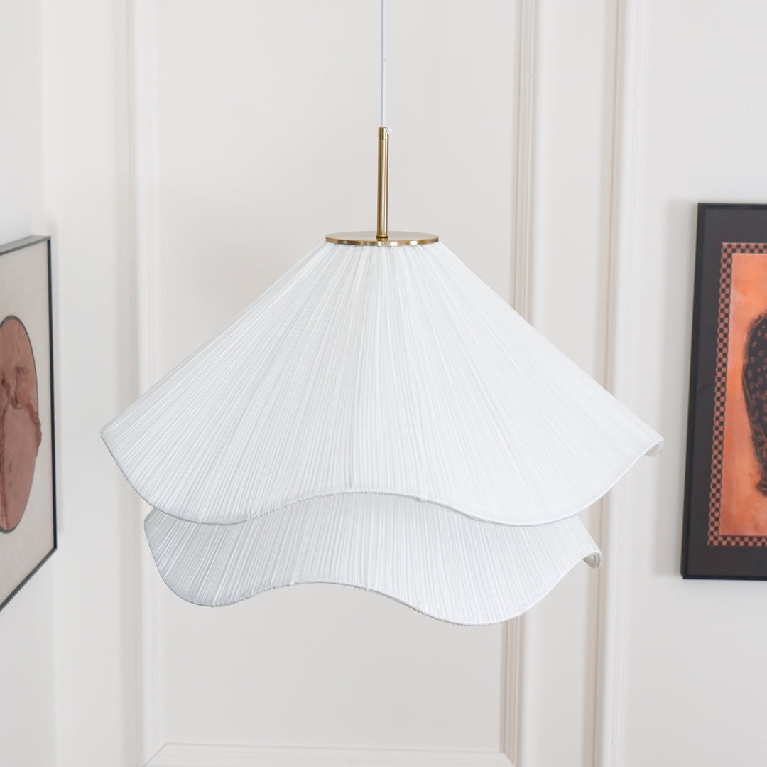 Contemporary Pendant Lamp & Effortless Brass Elegance