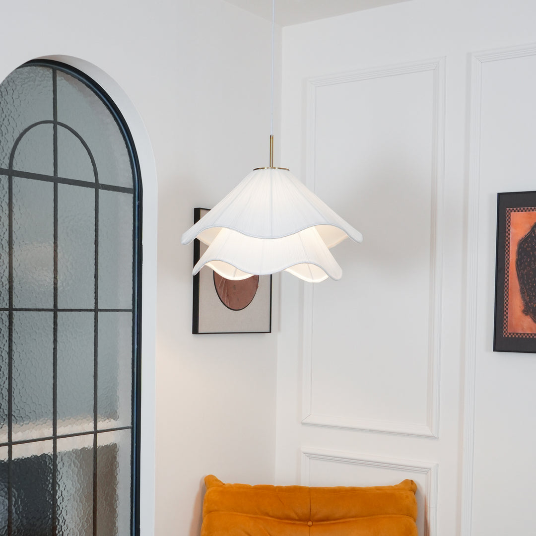 Contemporary Pendant Lamp & Effortless Brass Elegance