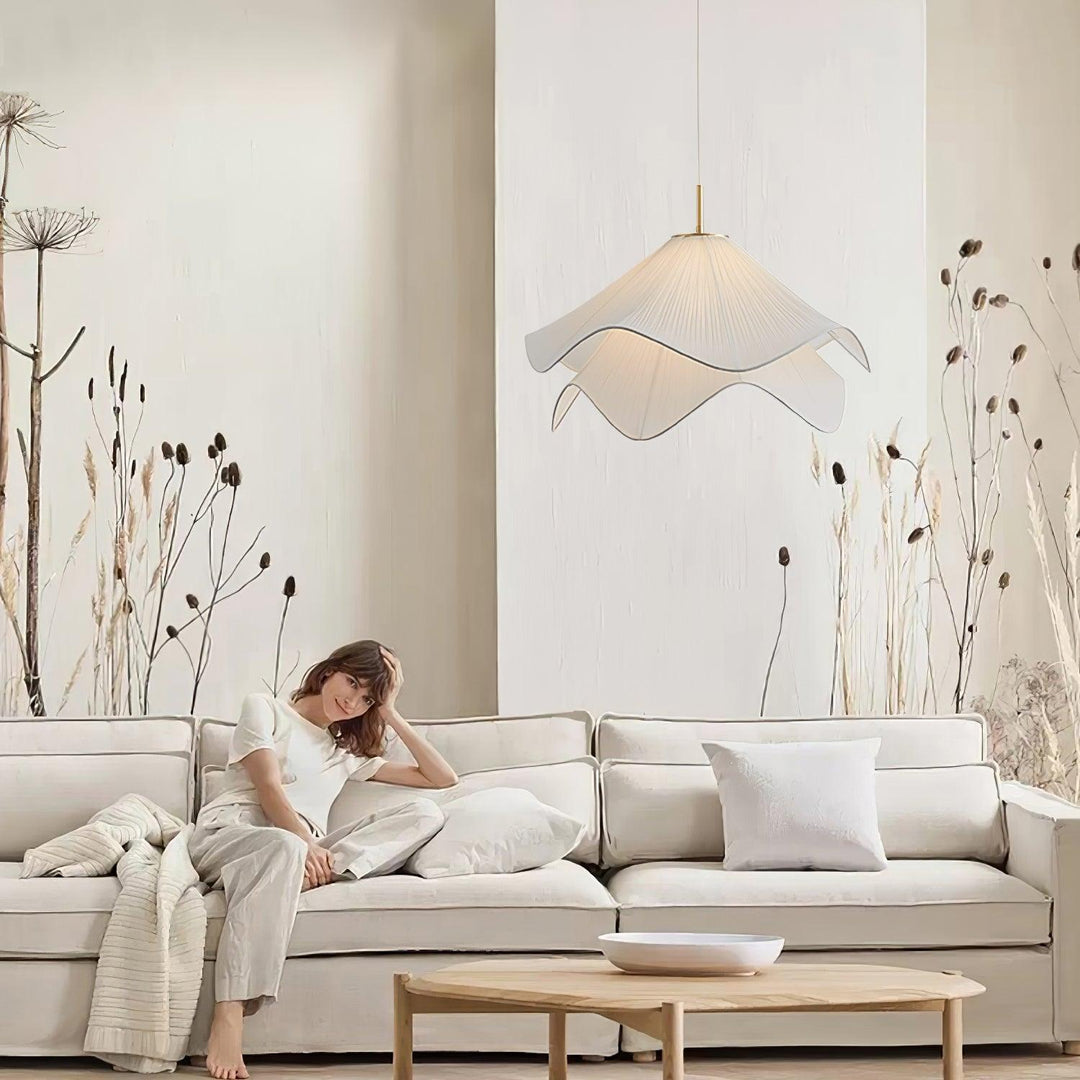 Contemporary Pendant Lamp & Effortless Brass Elegance