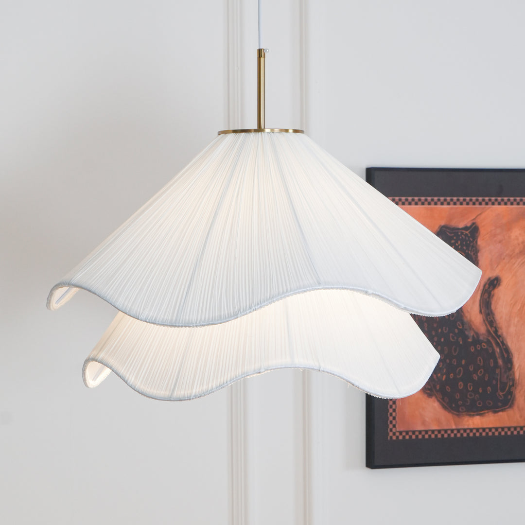 Contemporary Pendant Lamp & Effortless Brass Elegance