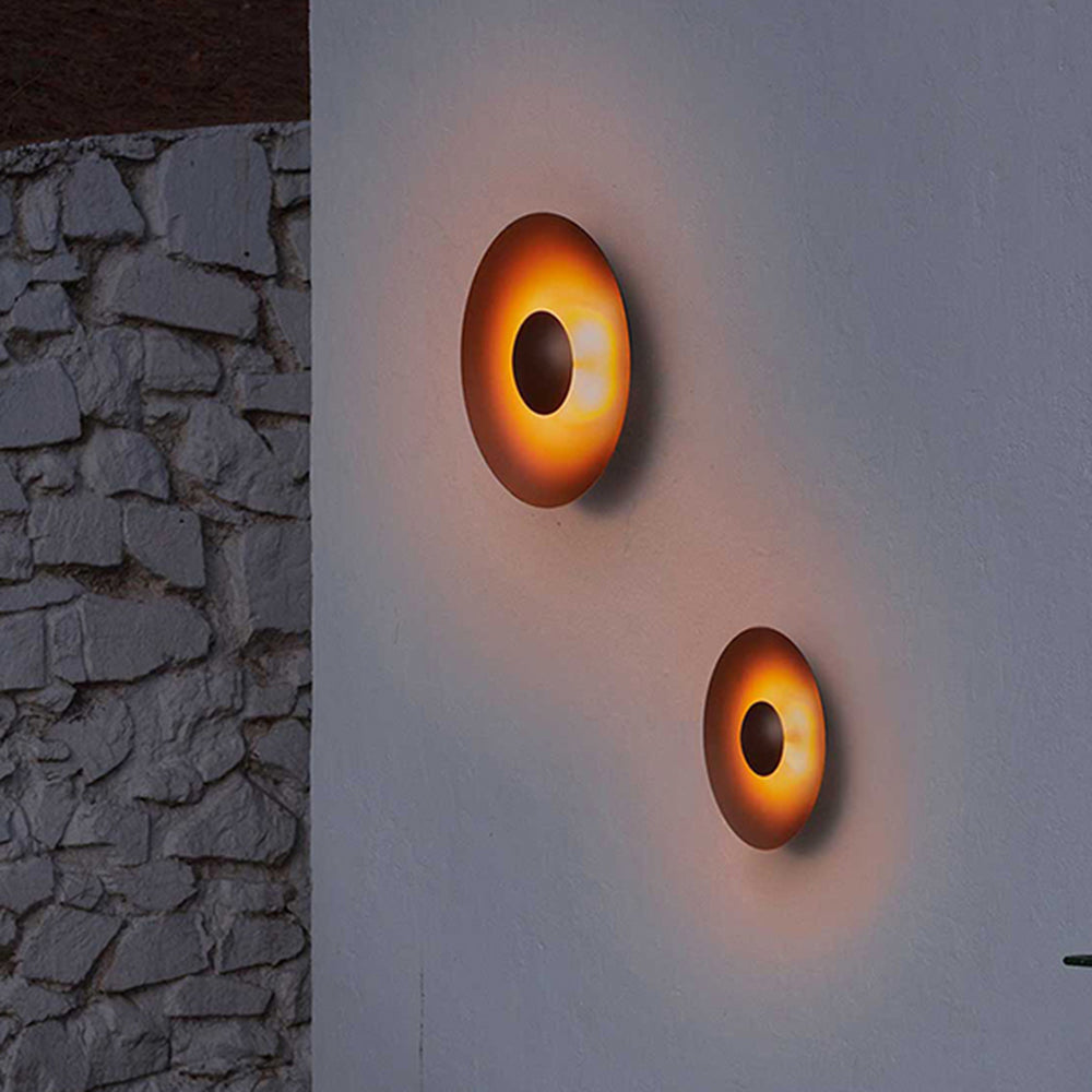 Designer Round Metal Outdoor Wall Lamp for Patio and Garden