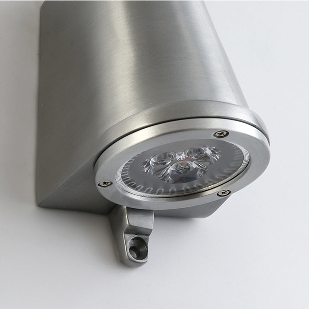 Industrial Metal Bell-Shaped Waterproof Outdoor Wall Lamp for Corridors and Balconies