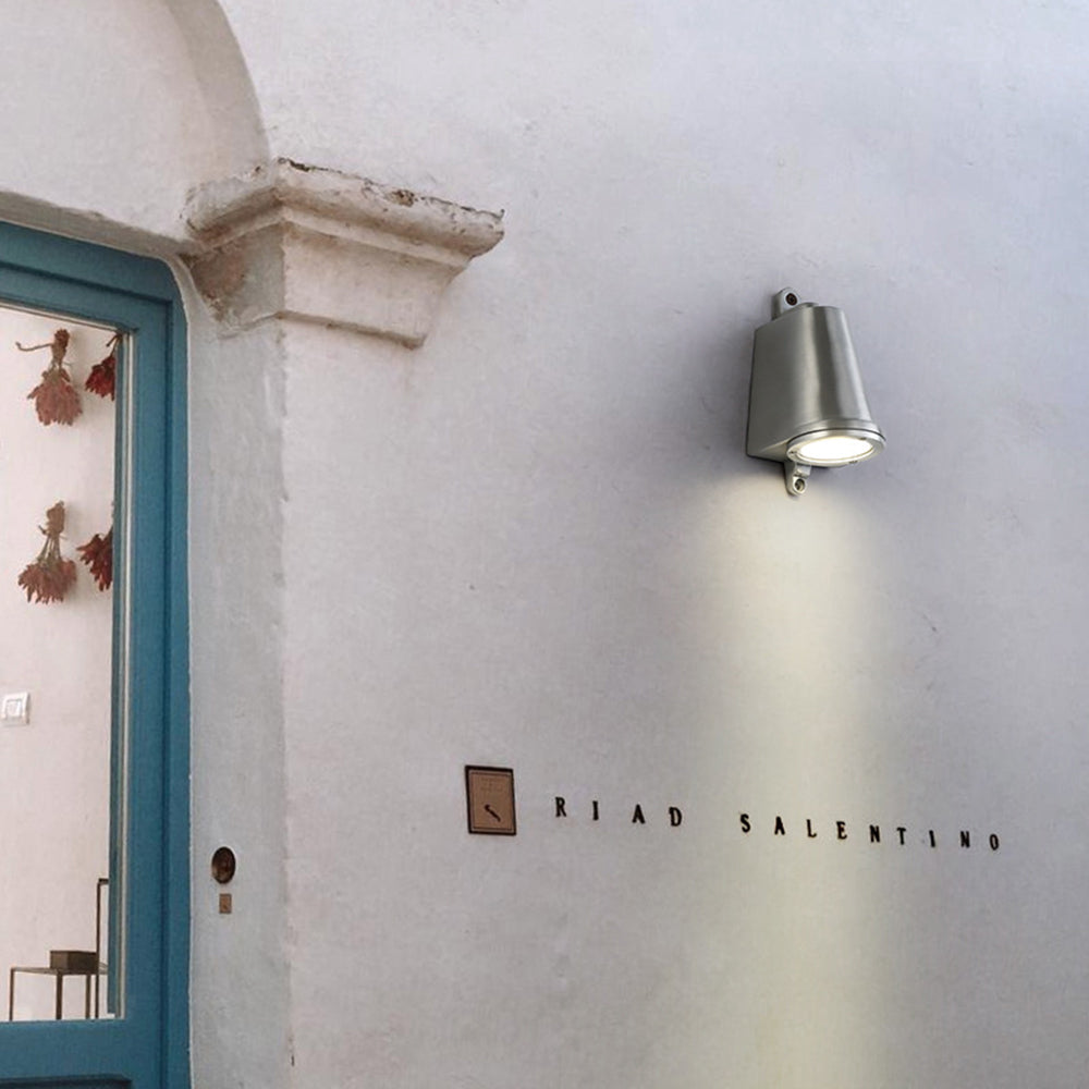 Industrial Metal Bell-Shaped Waterproof Outdoor Wall Lamp for Corridors and Balconies