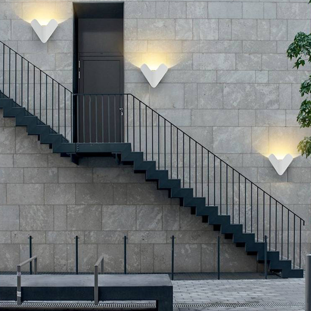 Minimalist Triangle Black LED Outdoor Wall Lamp – Waterproof and Sleek