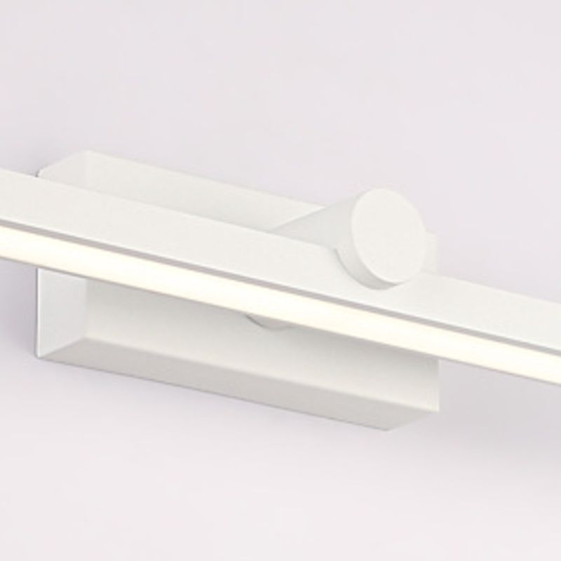 Minimalist Wall Lamp & Modern Bathroom Elegance