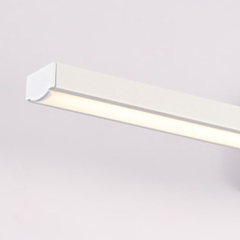 Minimalist Wall Lamp & Modern Bathroom Elegance