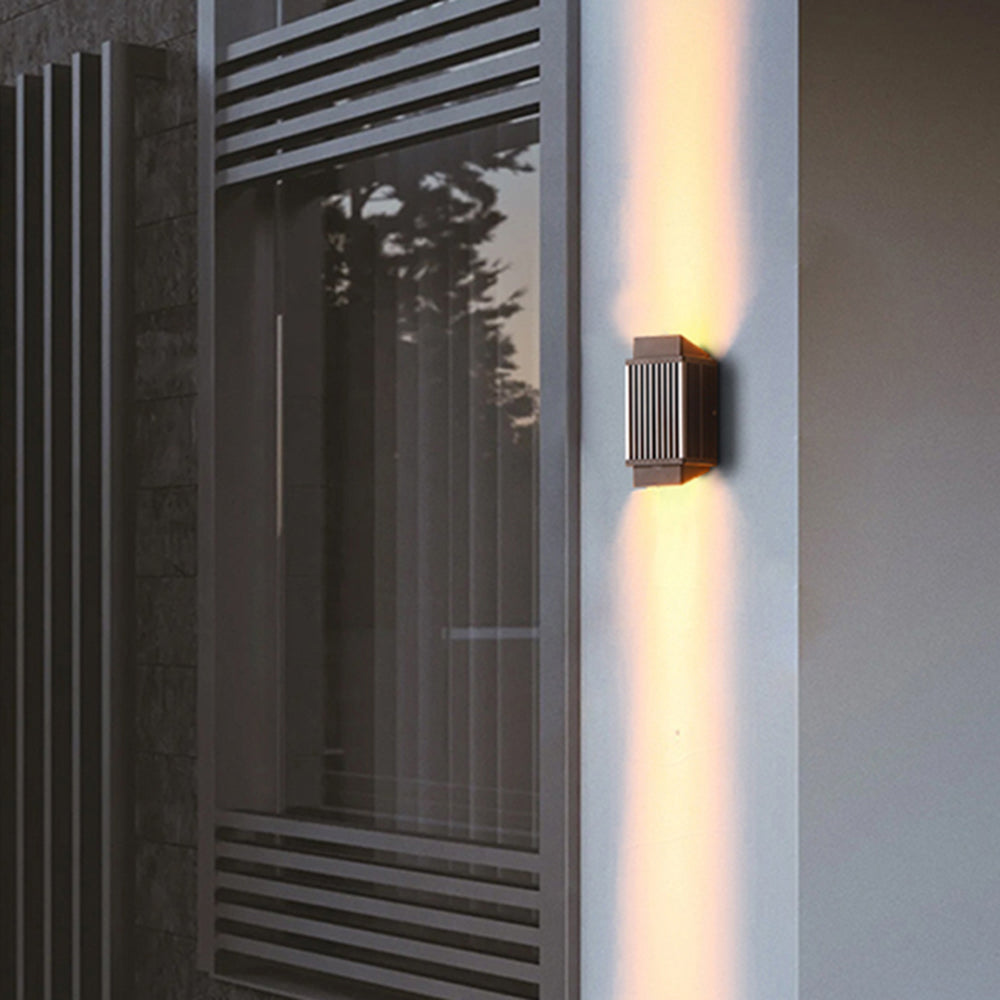 Modern Rectangular LED Outdoor Wall Lamp with Minimalist Stripe Design
