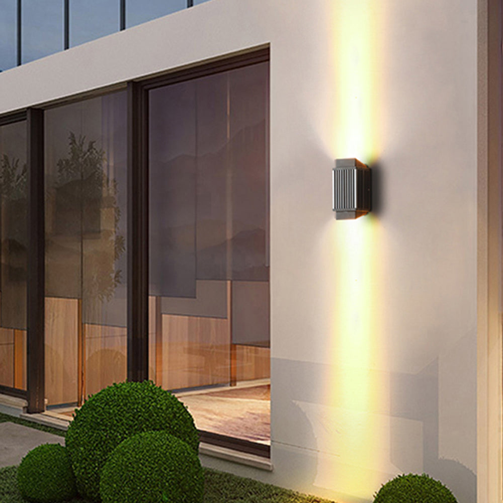 Modern Rectangular LED Outdoor Wall Lamp with Minimalist Stripe Design
