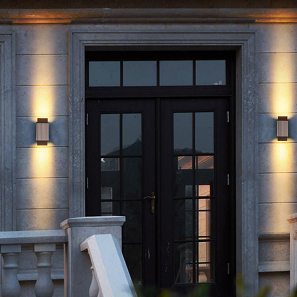 Modern Rectangular LED Outdoor Wall Lamp with Minimalist Stripe Design