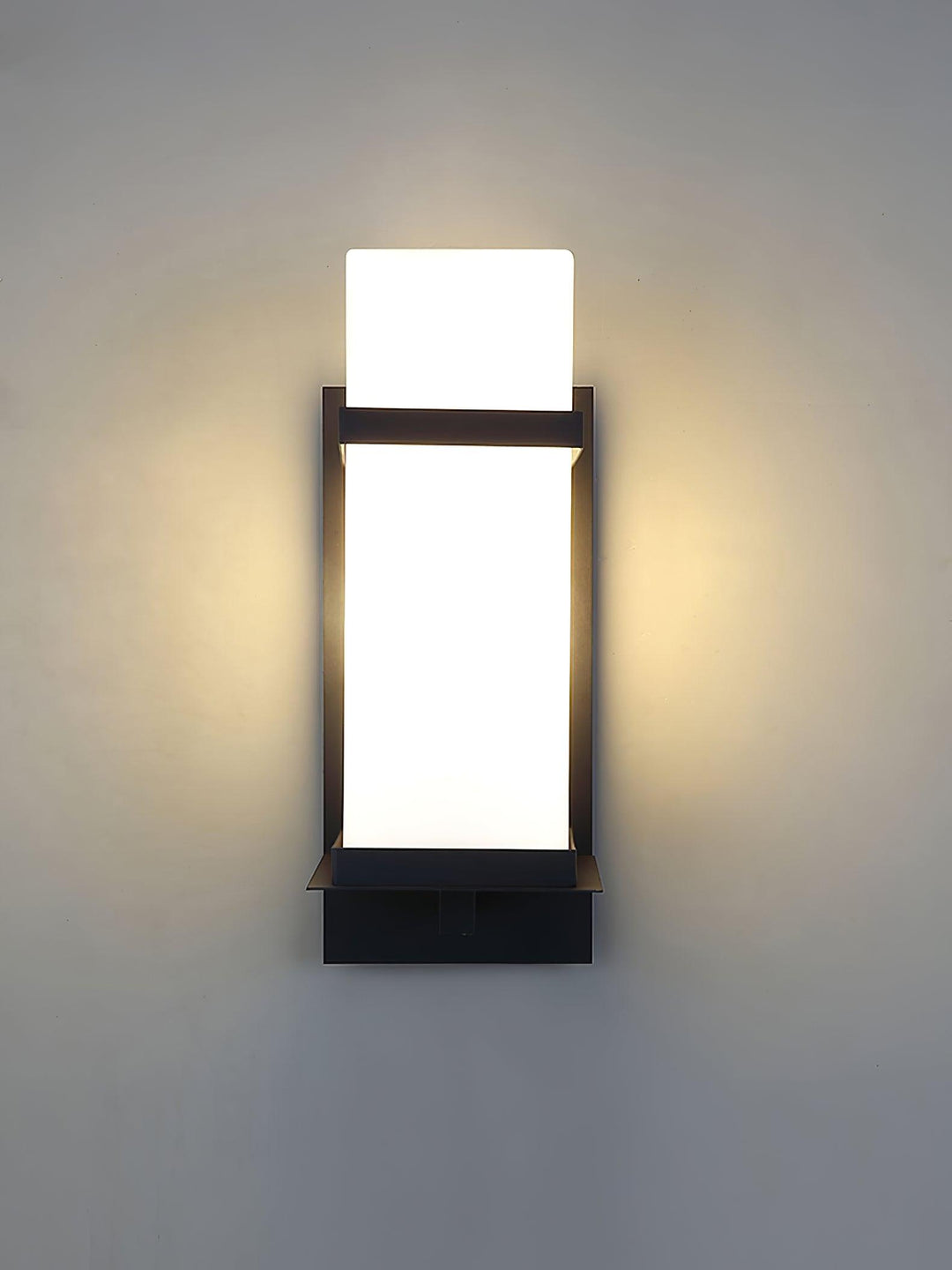 Modern Waterproof Metal and Glass Outdoor Wall Light for Patio and Garden