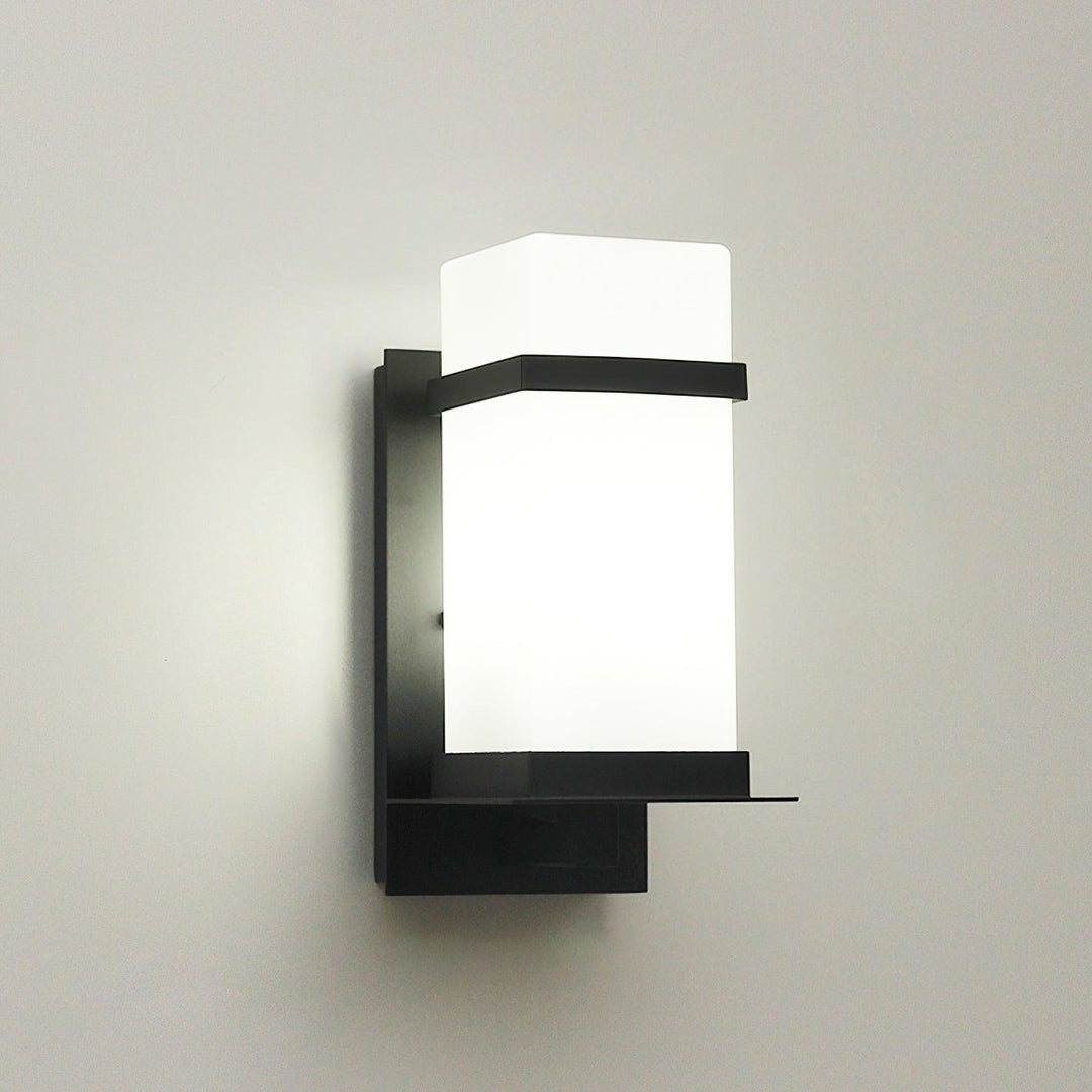 Modern Waterproof Metal and Glass Outdoor Wall Light for Patio and Garden
