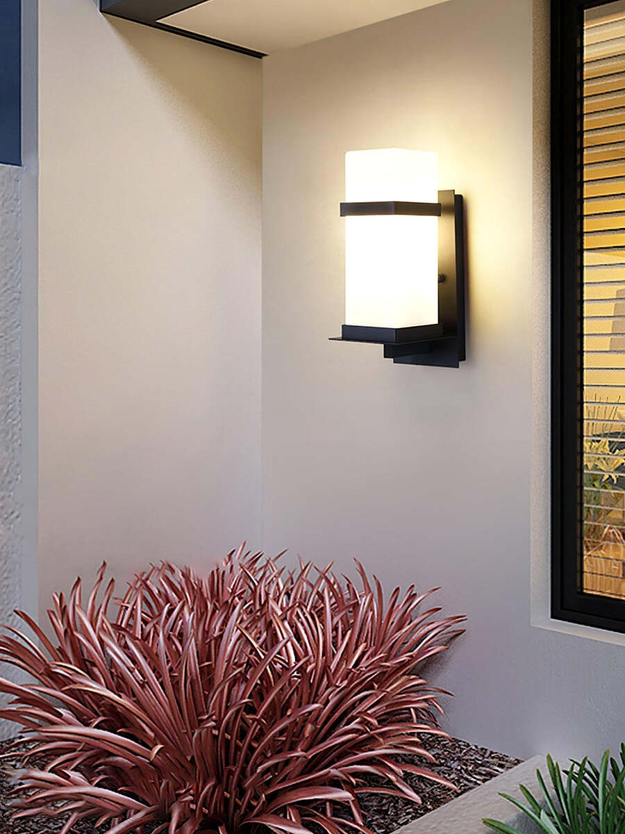Modern Waterproof Metal and Glass Outdoor Wall Light for Patio and Garden