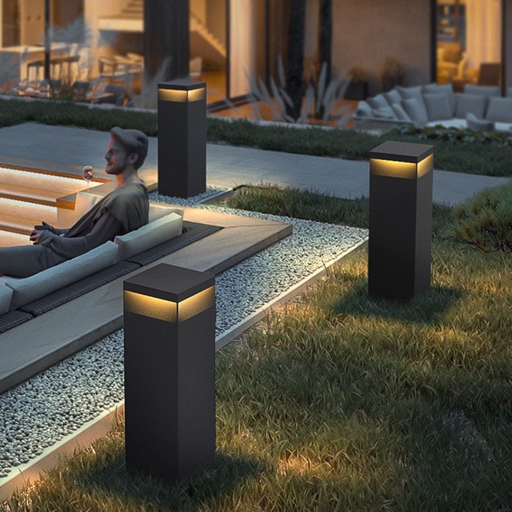 Outdoor Bollard Light – Industrial Warm Glow