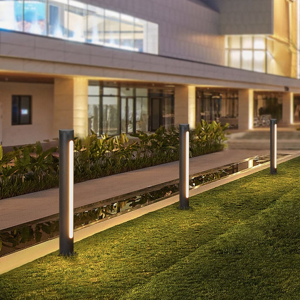 Outdoor Bollard Light – Modern Integrated Glow