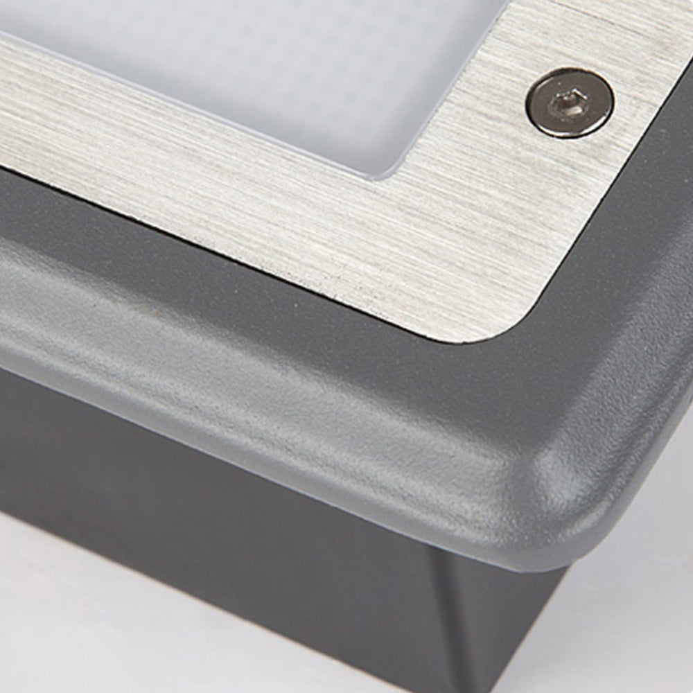Outdoor Recessed Step-Deck Light, Warm Glow