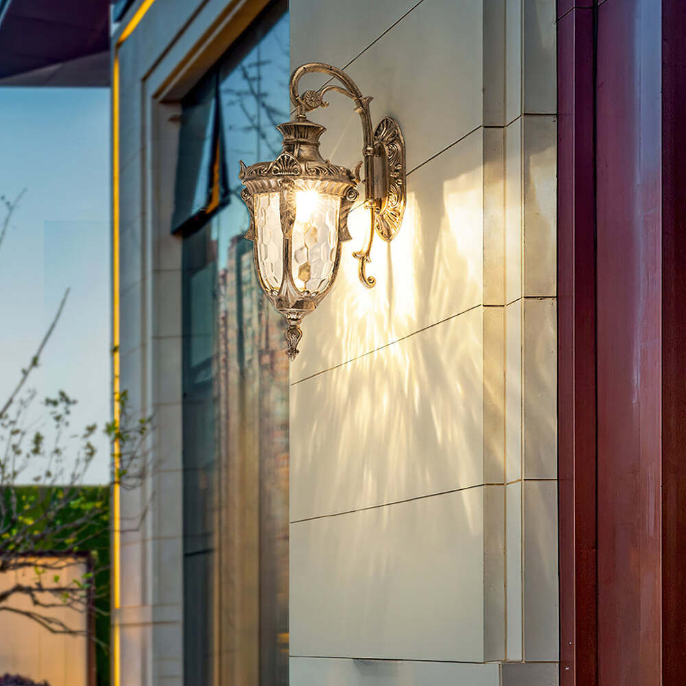 Vintage Brass Outdoor Wall Lantern – Antique Style Waterproof Light