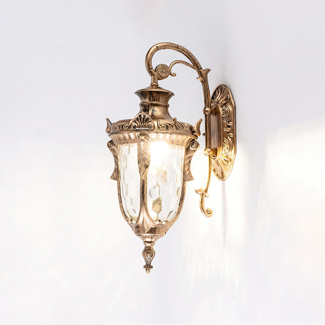 Vintage Brass Outdoor Wall Lantern – Antique Style Waterproof Light