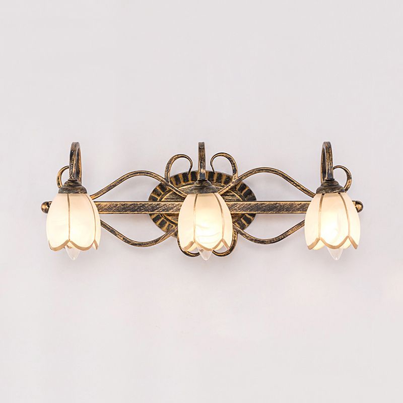 Vintage Wall Lamp & Floral Brass Elegance